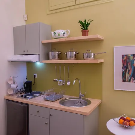 Garden-studio In A Mansion-athens-chalandri Center * Αθήνα