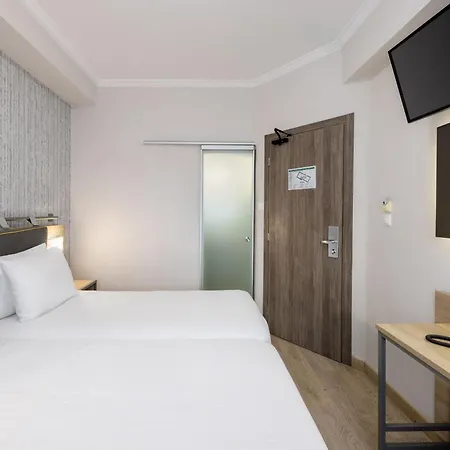 Pan Hotell 3*