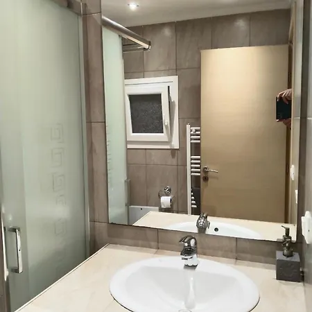 Luxury Near The Acropolis 10-min Walk To History! Apartment Athens