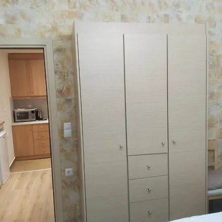 Luxury Near The Acropolis 10-min Walk To History!
