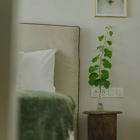 Stylish Cozy Artistic Apartment Athens
