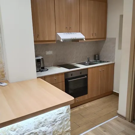 Luxury Near The Acropolis 10-min Walk To History!