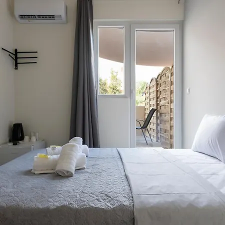 Liberal Mini & Apartment Athens
