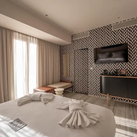 Vision Omonia, Hotel 4*