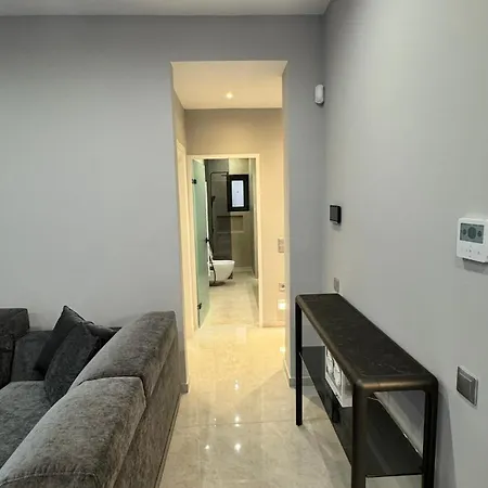 Oliva Luxury Athens