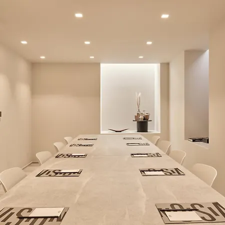 Vision Omonia, 4*