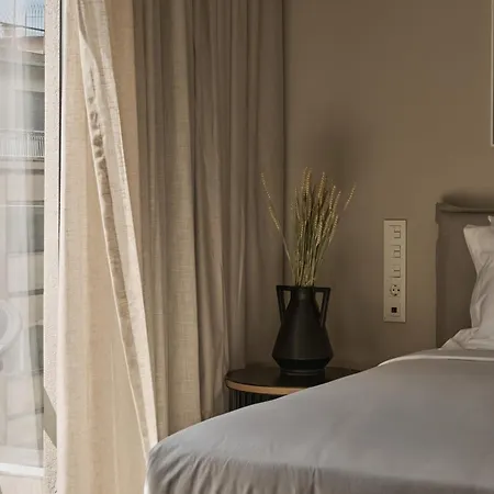 Vision Omonia, Hotel 4*