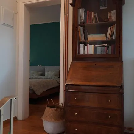 Chic 2br Bright Penthouse With Open Wood Staircase Athens