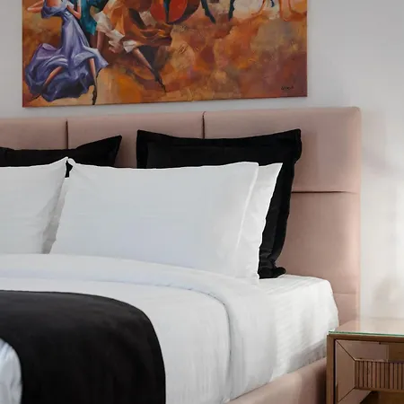 Golden Light Premium Apartment
