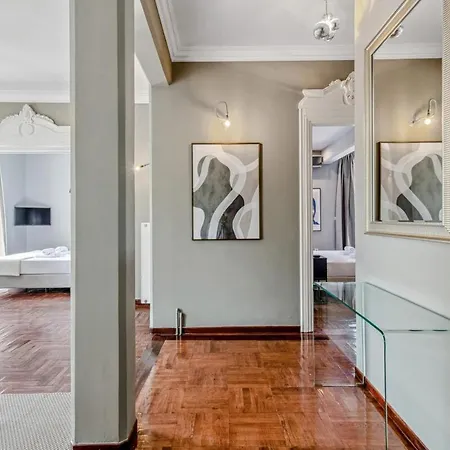 The Acropolis Noir Penthouse * Athen