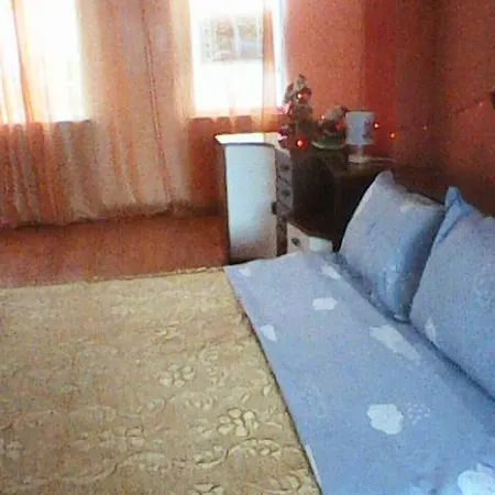 Charlie Chaplin Apartment *