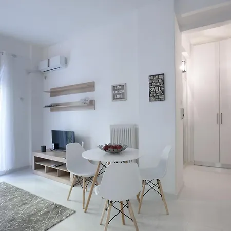 Victoria Sq., A Cozy And Stylish Apartment