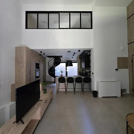 Neoloftathens Apartment