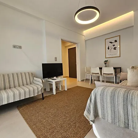 Olympic Perfect Base To Explore Athens, Penthouse Near Metro And Train Apartment