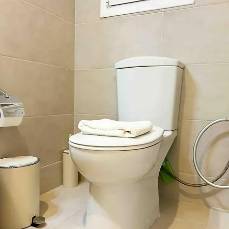 Restful Flat In Glyfada Center