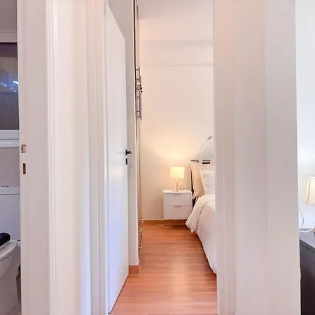 Restful Flat In Glyfada Center Daire *
