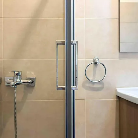 Daire Restful Flat In Glyfada Center *