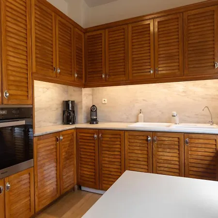 Villa Ma Maison Downtown N°8, Indoor Heated Pool Athens