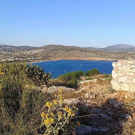 Vouliagmeni Square Apartment