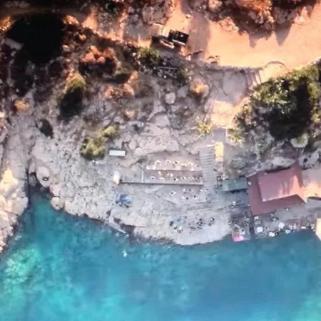 Vouliagmeni Square Apartment Athens