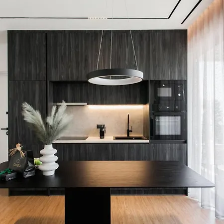 5bd Luxury Penthouse With Sea View