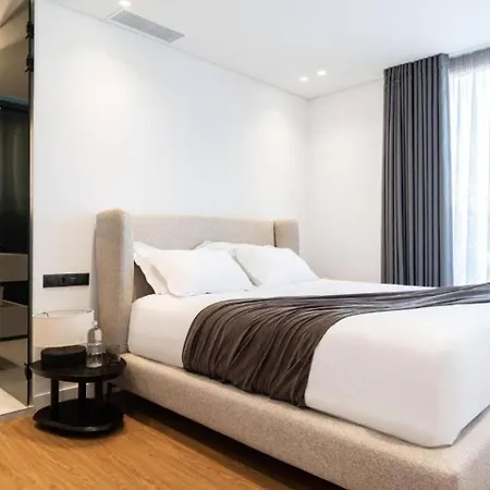 Apartment 5bd Luxury Penthouse With Sea View *