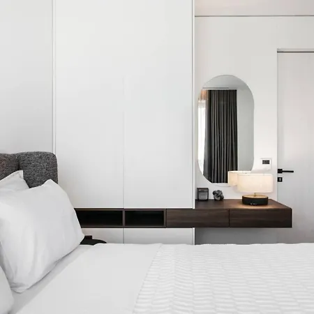 Apartment 5bd Luxury Penthouse With Sea View