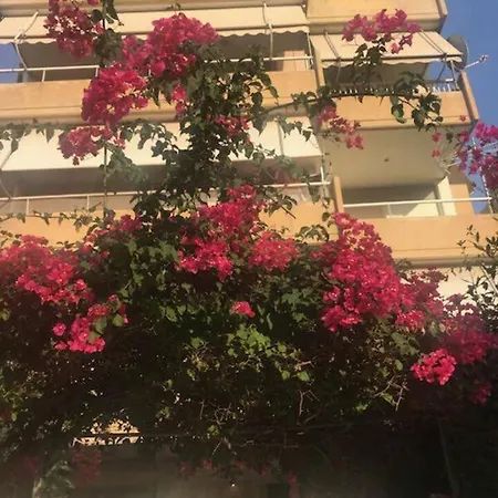 Beautiful In Glyfada Center Daire