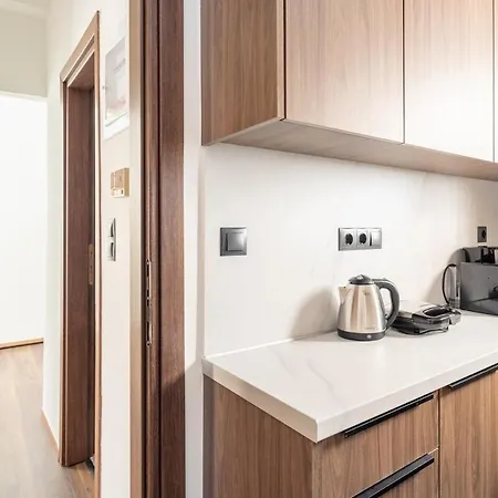 Ako12 - New, Stylish, Bright, Balcony Apartment Athens