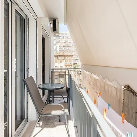 Ako12 - New, Stylish, Bright, Balcony