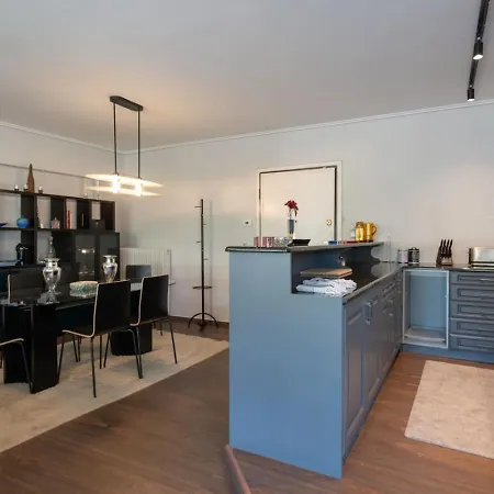 Luxe Bliss 2br, Glyfada Apartment Athens