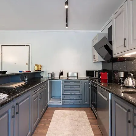 Luxe Bliss 2br, Glyfada * Athens