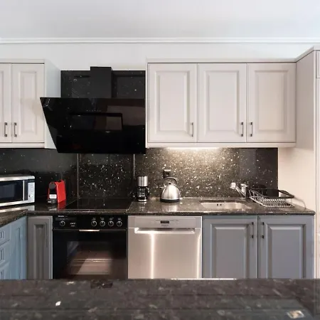 Luxe Bliss 2br, Glyfada Athens