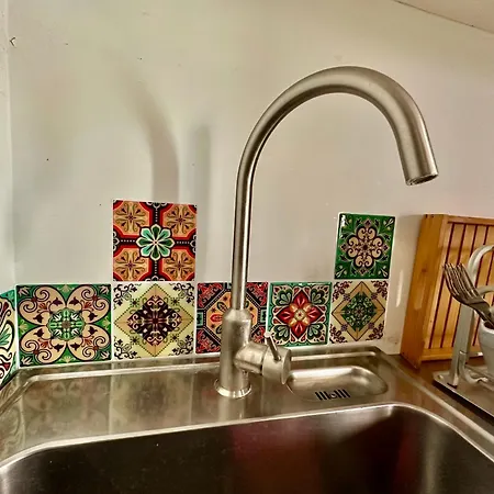 An En-suite With A Queen Bed And A Kitchenette Διαμέρισμα *