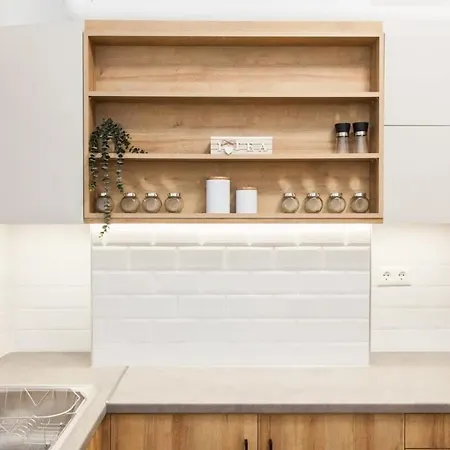 Apartman Beautiful New In Petralona