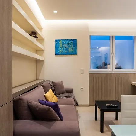 Kolonaki! Ivans Hideaway! * Athens
