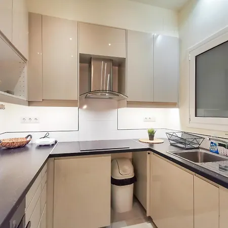 Modern&sunny, 1bd, Next To Metro * Aten