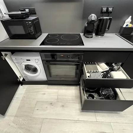 Apartment Modern With Free Parking