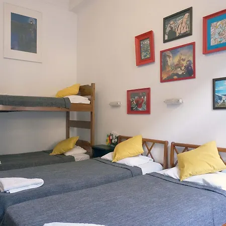 Dioskouros Hostal Atenas