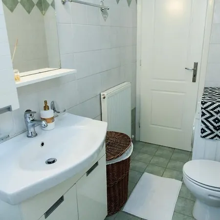 Apartment Lovely In Peristeri *