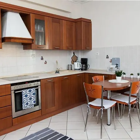 Apartment Lovely In Peristeri Athens