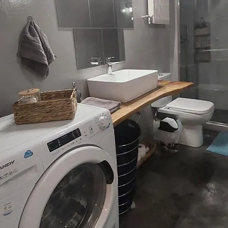 Stylish & Cozy In The National Gallery Area Apartment Athen