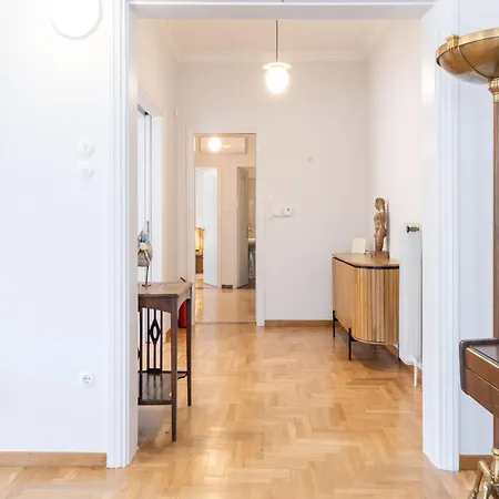 Unbeatable Acropolis Elegant 2-bedroom On Areopagitou Athens