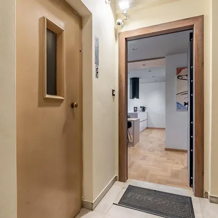Blue Lux 2br 2ba With Skyline View, Near Kolonaki Διαμέρισμα *