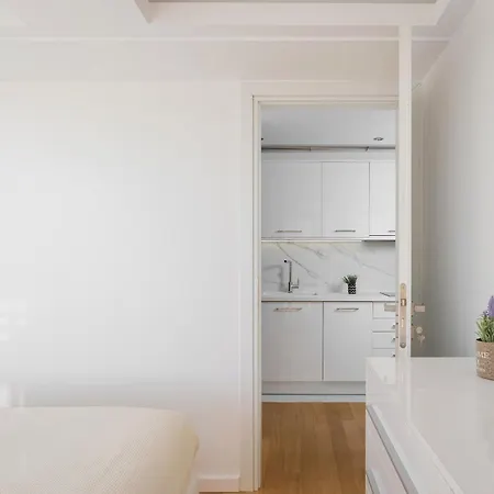 Ellinikon 360 Roof Apartment