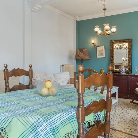Family, Enjoy Athens, 90 Cm Apartment