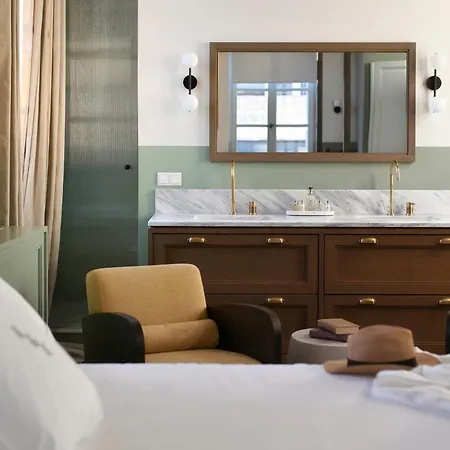 Luxury 2 Bedrooms Mavis Spacious Terrace With Hot Tub And Stunning Views Athinaidos Apartment *