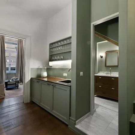 Luxury 2 Bedrooms Mavis Spacious Terrace With Hot Tub And Stunning Views Athinaidos Apartment