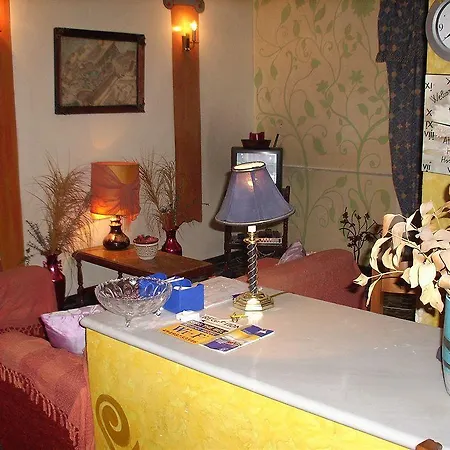 Albergue House *