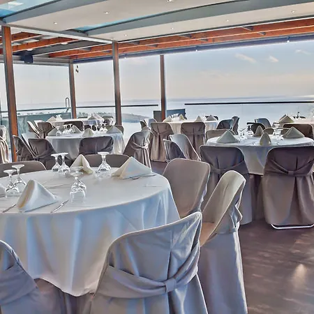 Palace Glyfada 4* Ateny